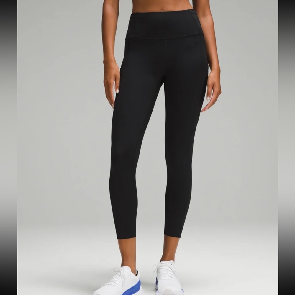 Lululemon Fast and Free 7/8 Legging in Size 4 Black